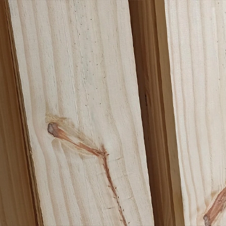 Estoque industrial de painéis de madeira